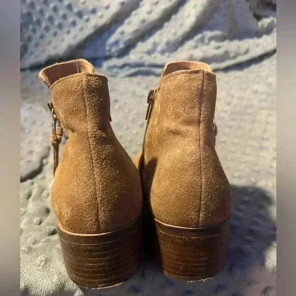 Steve Madden Light Brown/Tan Suede Leather Booties, Size 8.5 - Picture 6 of 6